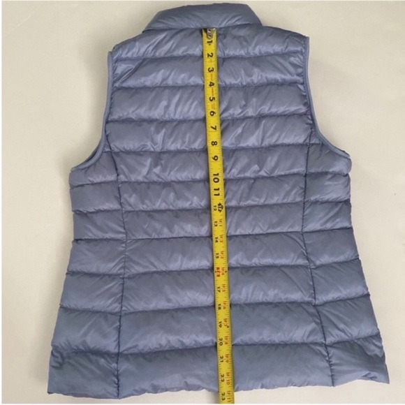Uniqlo Women’s Vest Puffer Ultra Light Down Vest Lavender Purple size Medium - Picture 6 of 7